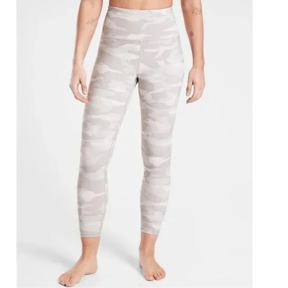 Athleta Elation 7/8 Tight Camo Taupe Size Small